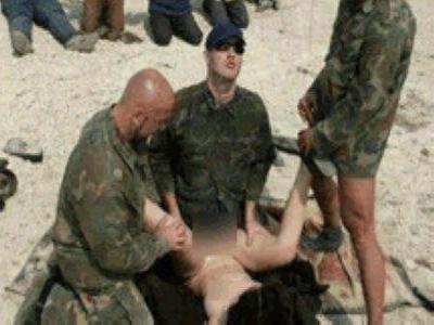 越南女兵不装内衣图片真实的越南女孩图片(点击浏览下一张趣图)