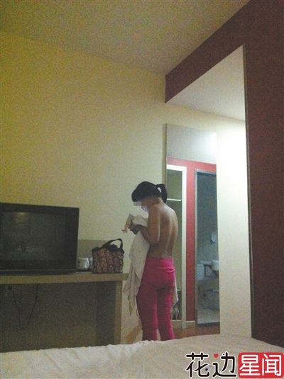 白芳奶妈第3章长期供应奶妈图片(4)(点击浏览下一张趣图)