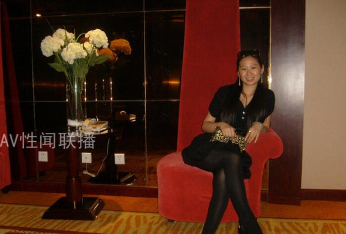 庐江团委书记艳照门 合肥庐江官员艳照门(3)(点击浏览下一张趣图)