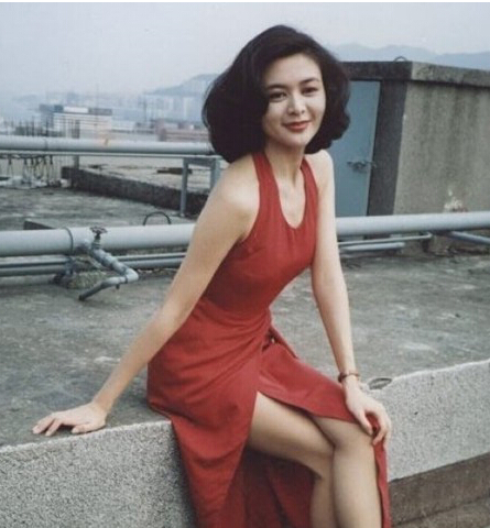 关之琳高尔夫球事件图关之琳高尔夫球事件(4)(点击浏览下一张趣图)