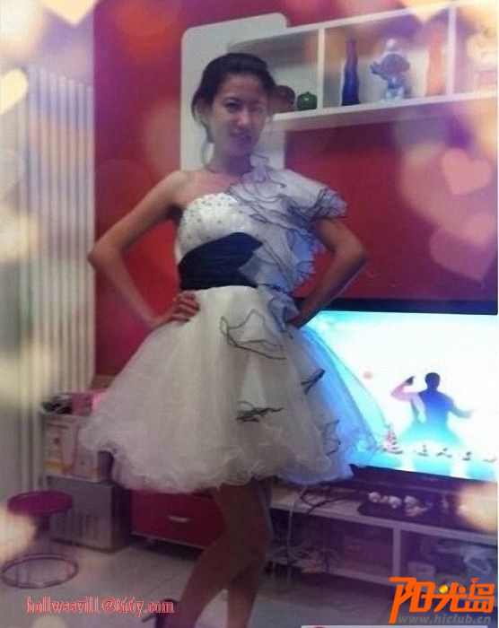 郑媛媛3000张图片 2008艳照门女主角(2)(点击浏览下一张趣图)
