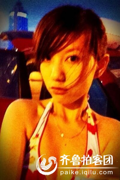 郑媛媛3000张图片 2008艳照门女主角(4)(点击浏览下一张趣图)