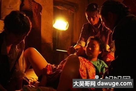 分娩无遮盖高清图片 难产分娩无遮盖图片(6)(点击浏览下一张趣图)