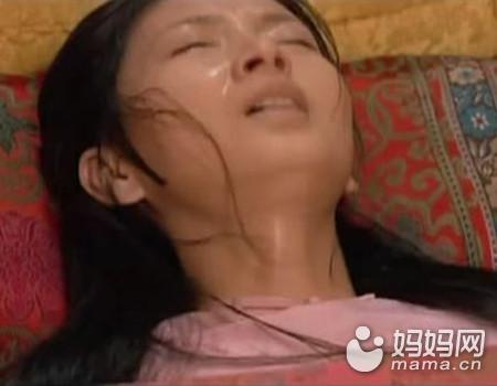 肚子痛得快死的美女图片 怀孕肚子疼视频要生了(点击浏览下一张趣图)