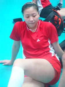 女排魏秋月裆部图片 美女裆部裆部特写(点击浏览下一张趣图)