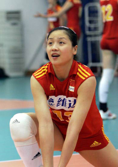 女排队长曾春蕾走光 女排魏秋月内裤(3)(点击浏览下一张趣图)