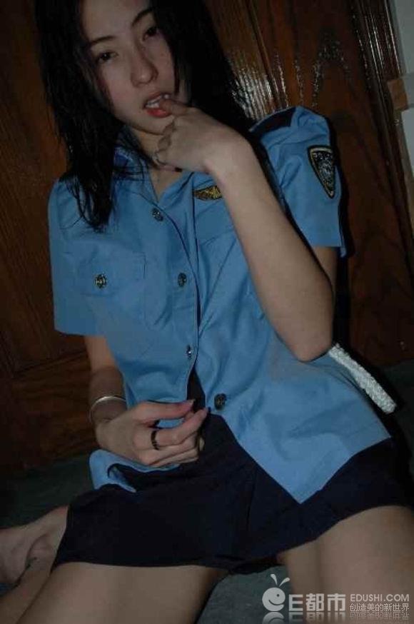 张柏芝扒开木耳图 张柏芝插b连续图 张柏芝被删掉了照片图(点击浏览下一张趣图)