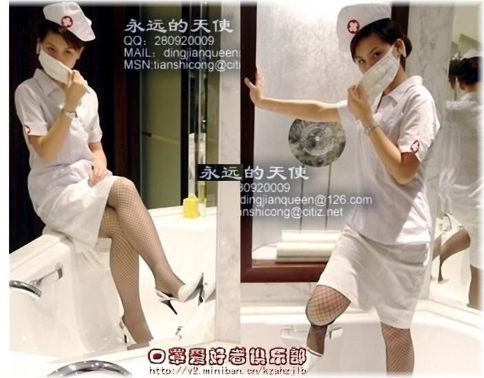 戴老式白棉纱口罩美女：口罩爱好者图片大全 口罩控戴多个口罩图片(点击浏览下一张趣图)