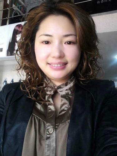 附近500米单身美女 女士征婚有照片电话 离异女士征婚图片(4)(点击浏览下一张趣图)