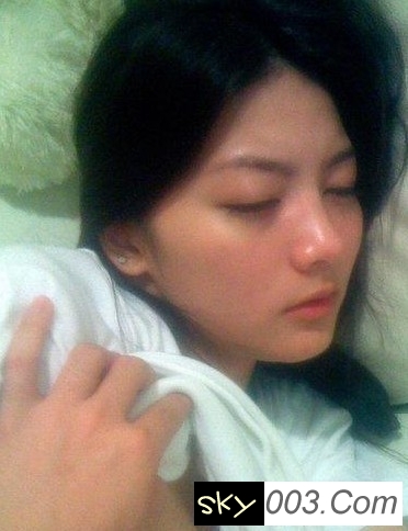 吴亚馨黑木耳图片 32张吴亚馨黑木耳图片 吴亚馨黑木耳无处开撸(点击浏览下一张趣图)