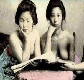 悲惨慰安妇上下图片 日军怎样玩慰安妇电影(2)(点击浏览下一张趣图)