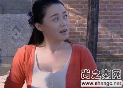 关婷娜胸部凸爆了图片 关婷娜胸部照片(2)(点击浏览下一张趣图)