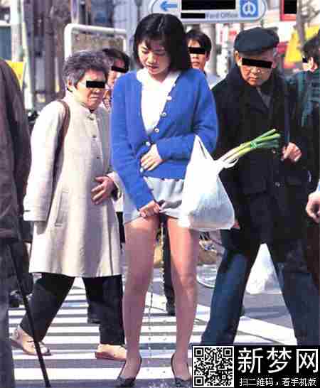 女生卖尿 女性解小便图 小姐尿到杯中让男人喝(6)(点击浏览下一张趣图)