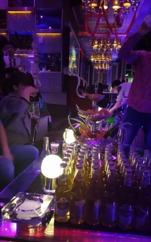 哈尔滨体验俄罗斯大妞 俄罗斯美女(2)(点击浏览下一张趣图)