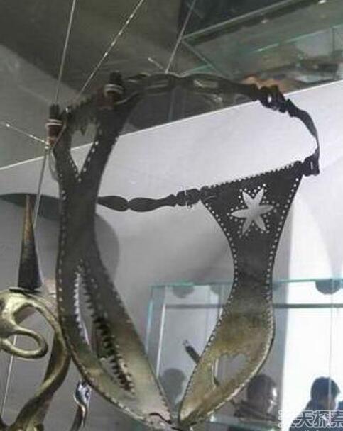 历史上对女人用的酷刑图：古代惩罚女犯的阴邢 古代酷刑中针对女性(3)(点击浏览下一张趣图)