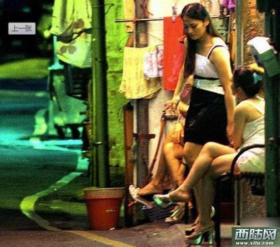 失足女人的图片大全 扫黄后的失足女图片(点击浏览下一张趣图)