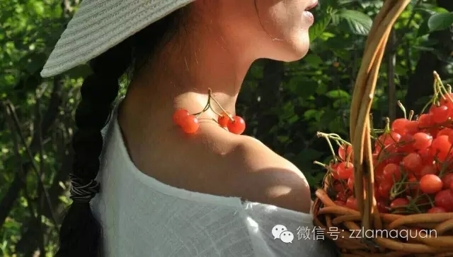 6旬阿姨像少女图片：贵州站街阿姨(7)(点击浏览下一张趣图)