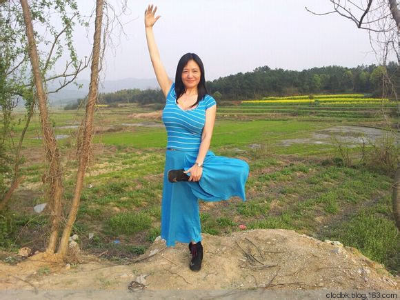 熟女少妇这里不是窑子福利图片：半老徐娘(9)(点击浏览下一张趣图)