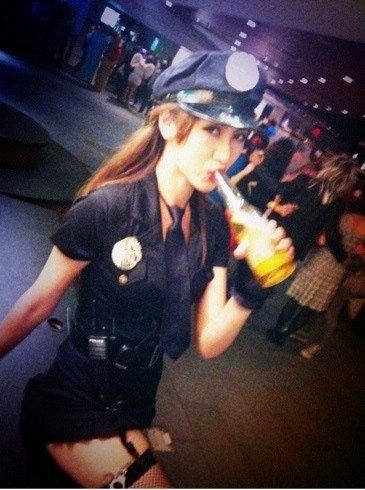 大胆美女裸体人体图片：袁佳怡献b门全套图(7)(点击浏览下一张趣图)