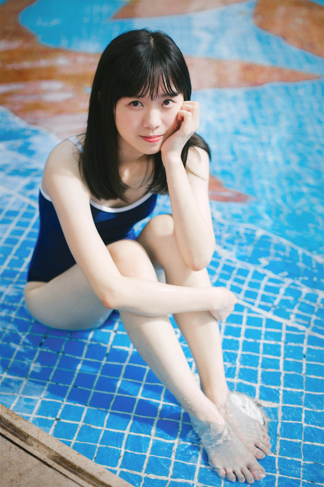 老公吃我的奶有8年了：老公吃媳妇奶视频gif(2)(点击浏览下一张趣图)