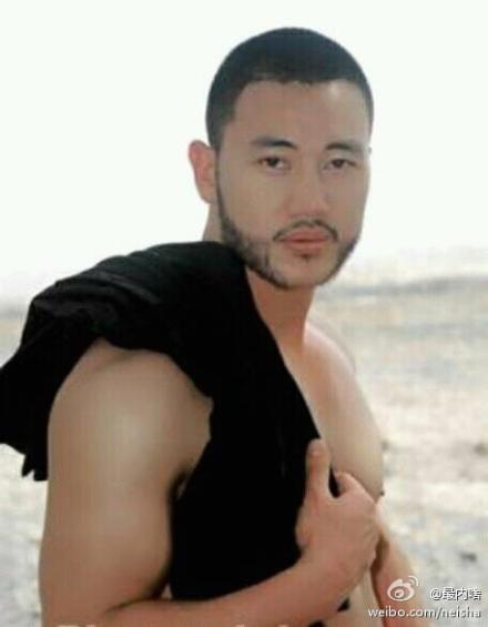 大男人亅亅图片：男人的亅亅长度图片(3)(点击浏览下一张趣图)