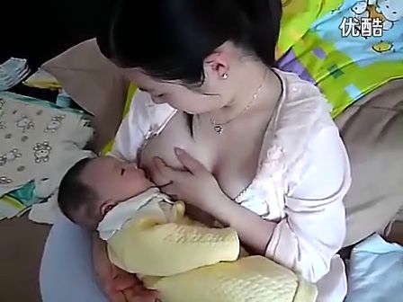 优酷视频吃奶高清图片：吃奶奶的奶奶优酷视频 吃奶3高清视频在线观看(2)(点击浏览下一张趣图)