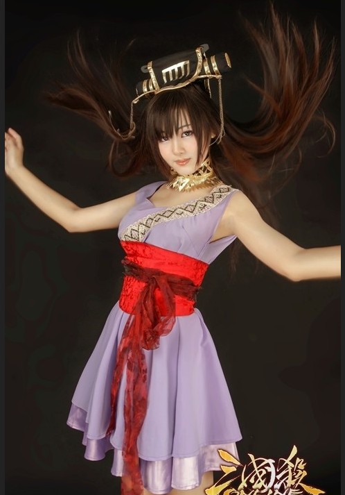 三国杀美女武将裸衣图：三国杀甄姬去衣图片 三国杀sp貂蝉去衣图(5)(点击浏览下一张趣图)