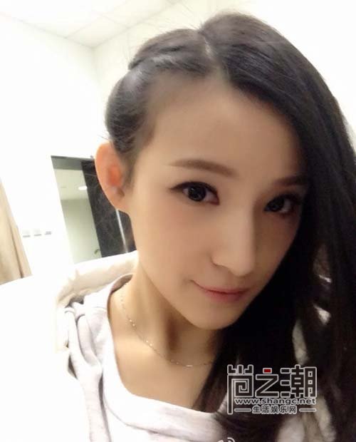 马凡舒穆勒勃起图：马凡舒腿玩年 天下足球女主播马凡舒(3)(点击浏览下一张趣图)