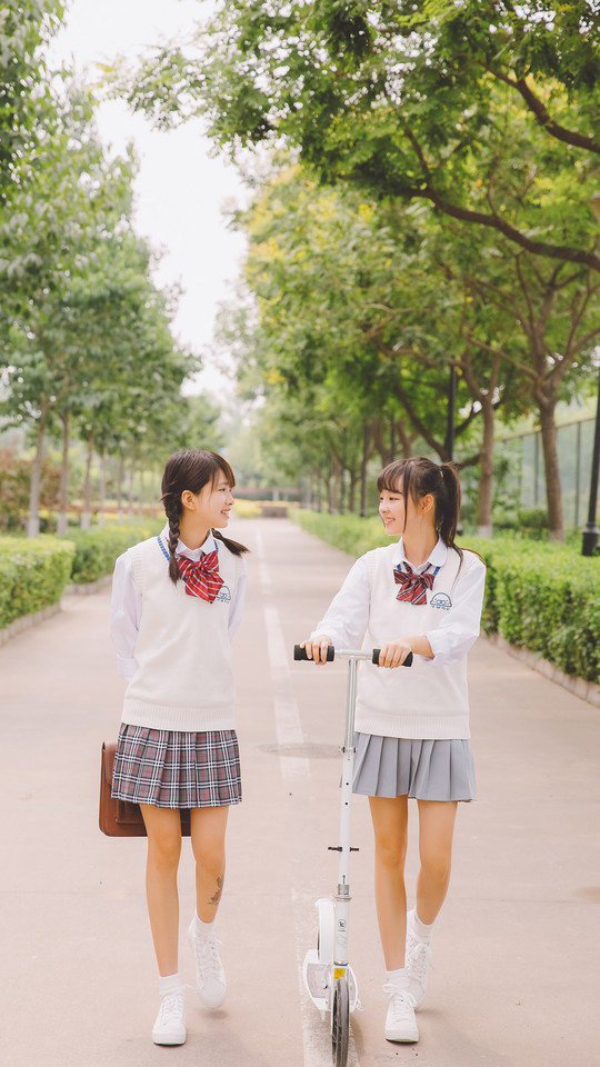 美女观音坐莲15p：美女观音坐莲被抽插gif(2)(点击浏览下一张趣图)