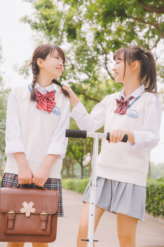 美女观音坐莲15p：美女观音坐莲被抽插gif(3)(点击浏览下一张趣图)