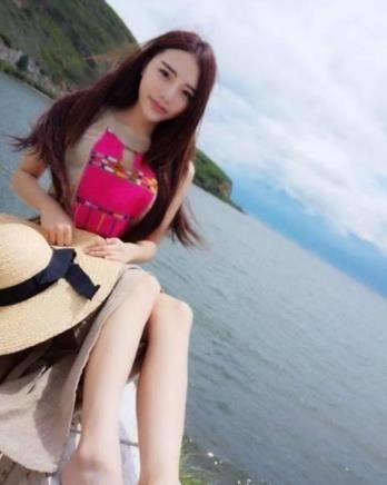 熊猫tv女主播璐璐图：熊猫tv璐璐30秒magnet(5)(点击浏览下一张趣图)