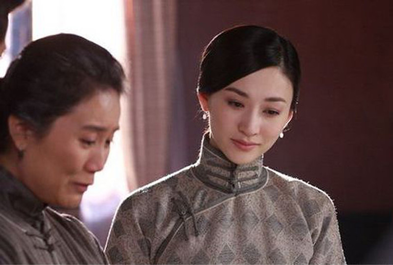 明星旗袍装最美图片：李小冉旗袍照太美(7)(点击浏览下一张趣图)