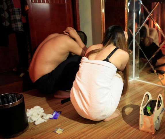 鲁班床式三十六式图片：莞式服务中哪项最刺激(10)(点击浏览下一张趣图)