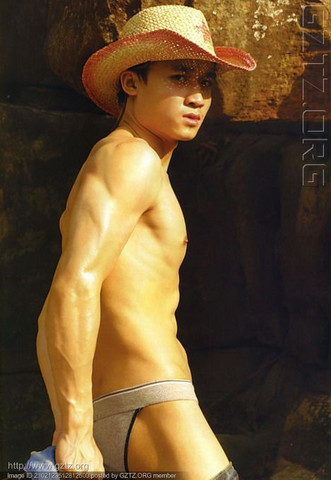 淡蓝网男体图库：cockyboys资源在线看(4)(点击浏览下一张趣图)