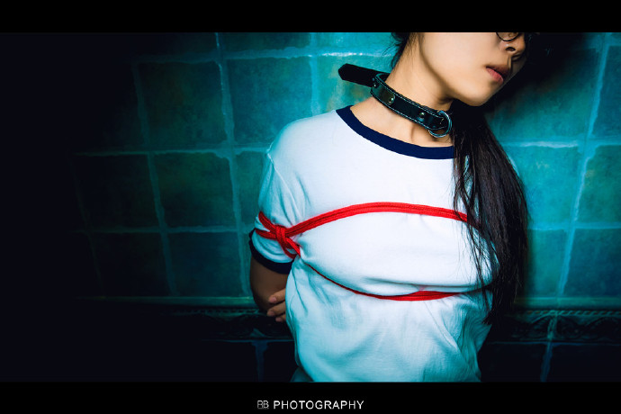 哥哥求你放了我蓝夕灵：哥哥求你了放我游戏(点击浏览下一张趣图)