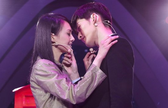 郑爽和张翰的女儿图(点击浏览下一张趣图)
