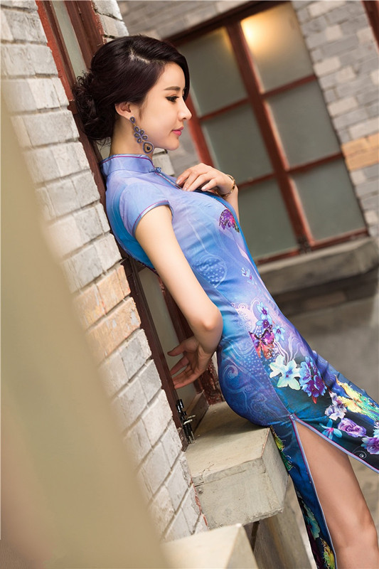 风韵少妇10p：风韵少妇漂亮又性感图(6)(点击浏览下一张趣图)