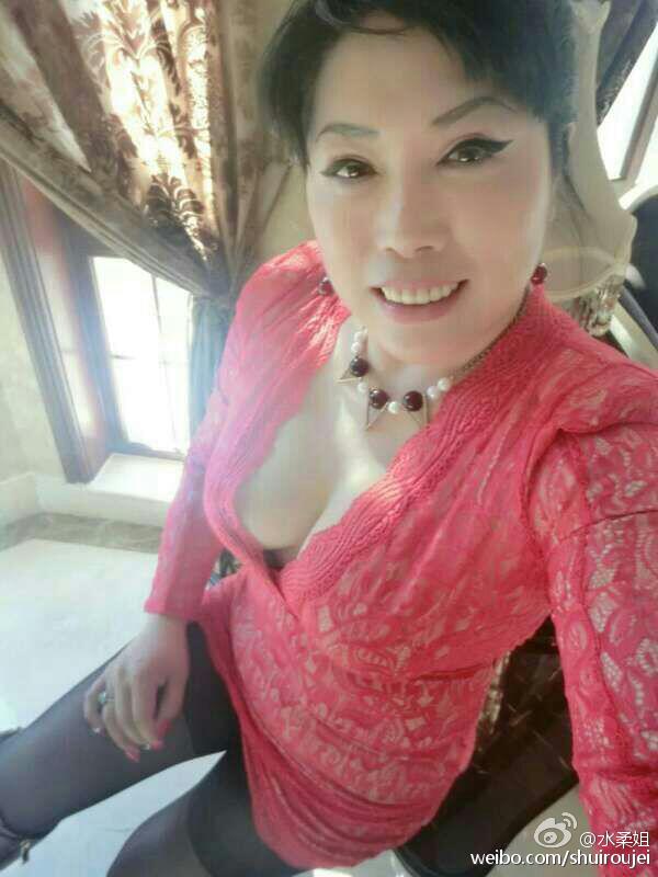 丰润美熟五十四图片：光明网丰满徐半娘图片(5)(点击浏览下一张趣图)