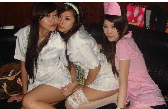 周滨奢靡生活女星名单：周滨98亿别墅图片(2)(点击浏览下一张趣图)