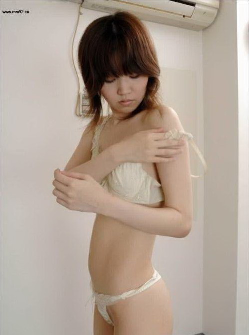 女人全身光子图片视频：女人全身光子过程图(6)(点击浏览下一张趣图)