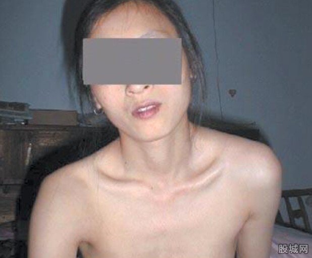 南广版艳照门：蕲春女教师艳照门(点击浏览下一张趣图)
