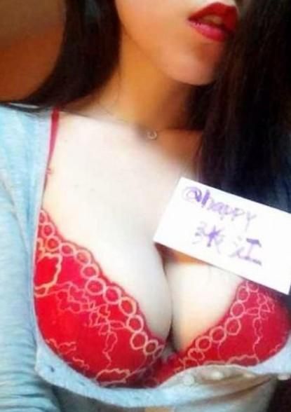 34b一手抓下去胸围图片：34b胸围是多少图片(点击浏览下一张趣图)
