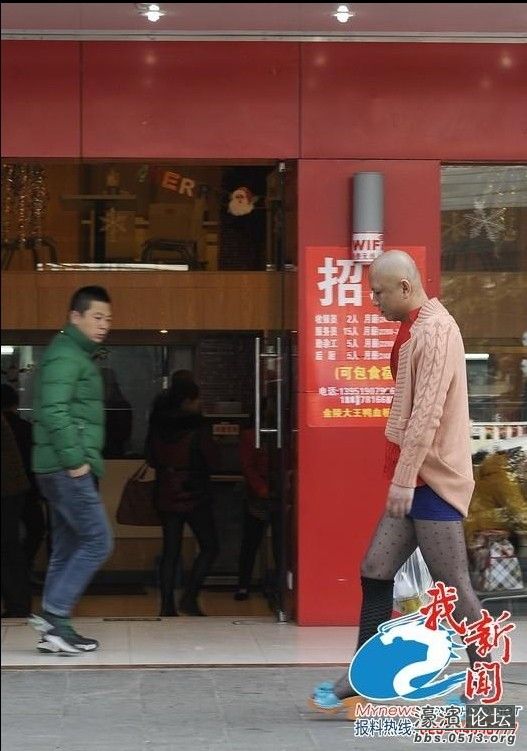 男穿十六厘米高跟鞋图：男穿女式高跟鞋图(2)(点击浏览下一张趣图)