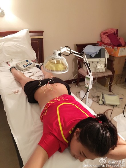 何姿自曝大尺度私照 何姿泳装全身图片(点击浏览下一张趣图)