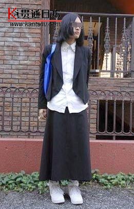 男性被迫穿裙子当公主：男孩被迫穿裙子的视频(2)(点击浏览下一张趣图)