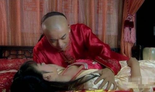 新娘惨叫一声 好大：男女洞房之夜要干什么图解(2)(点击浏览下一张趣图)