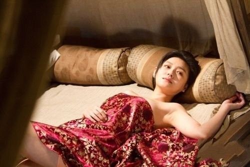 新娘惨叫一声 好大：男女洞房之夜要干什么图解(6)(点击浏览下一张趣图)