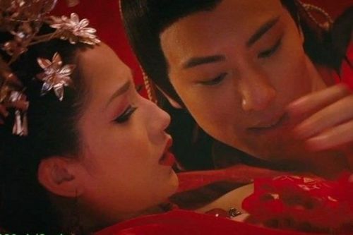 新娘惨叫一声 好大：男女洞房之夜要干什么图解(7)(点击浏览下一张趣图)