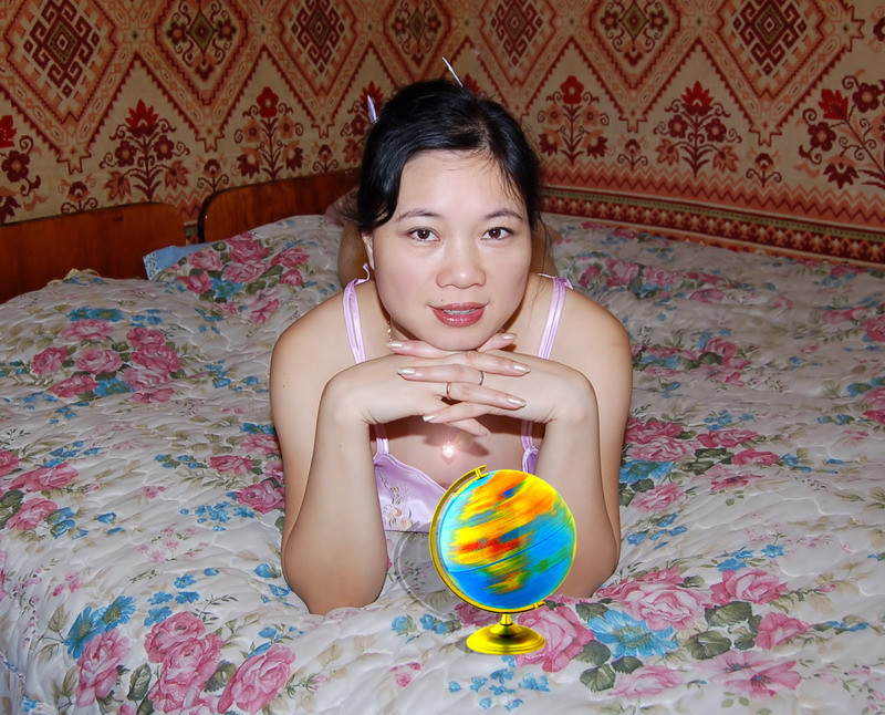 玩中年女人高清图片：中年寂寞的离异妇女(4)(点击浏览下一张趣图)