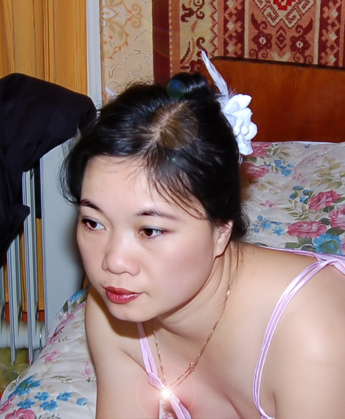 玩中年女人高清图片：中年寂寞的离异妇女(5)(点击浏览下一张趣图)